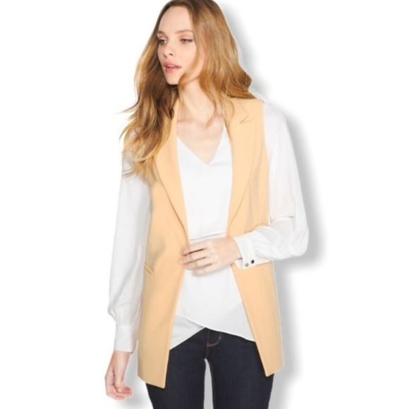 White House Black Market Vest - Picture 3 of 4